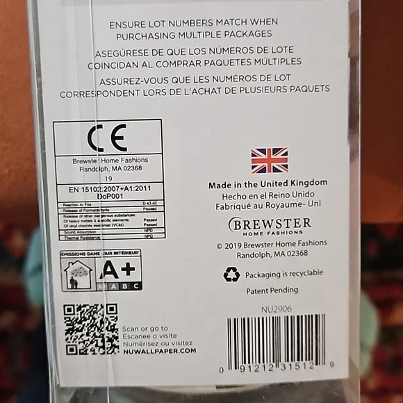 WALL POPS peel and stick wallpaper palm leaves 🍃 - Picture 13 of 15